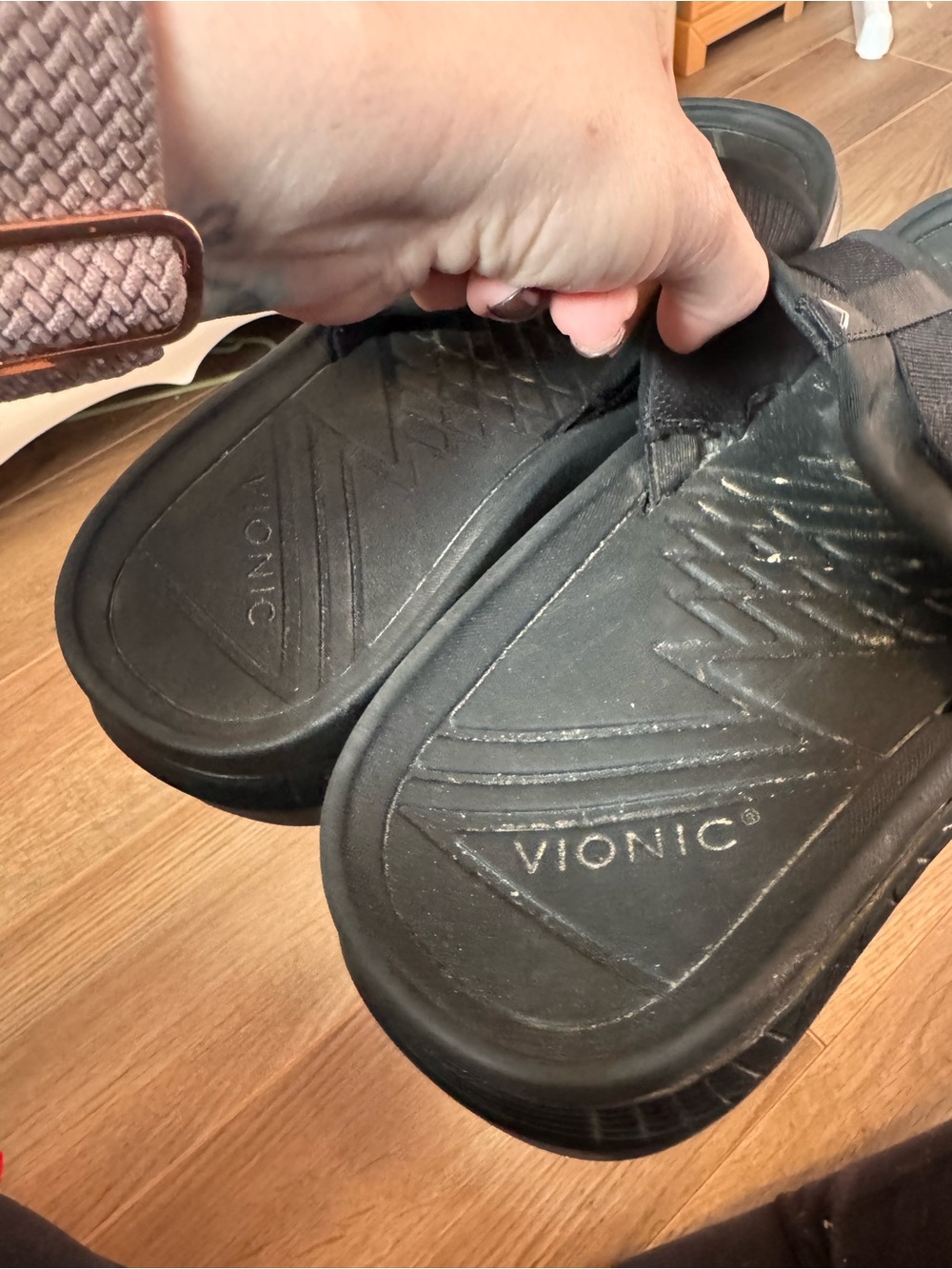 Vionic Slide Sandals - Picture 5 of 6